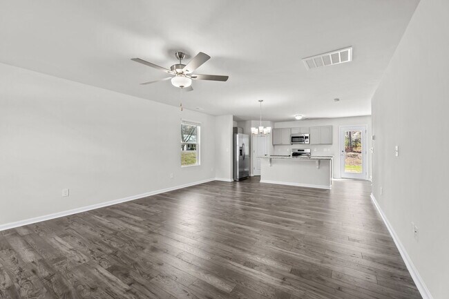 Photo - 705 Conductor Ct