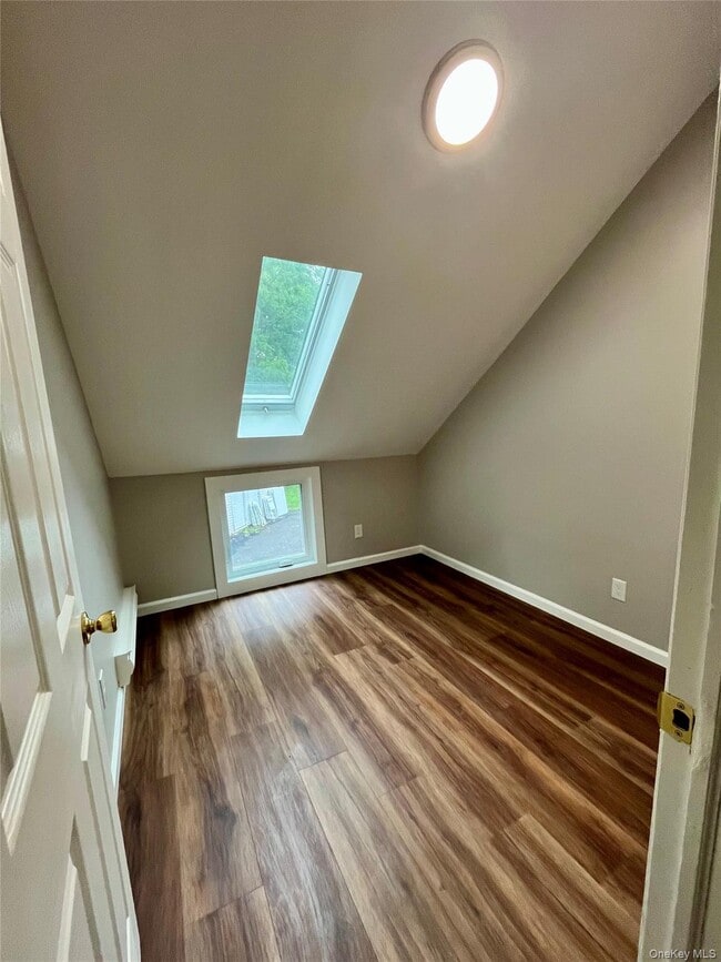 56 Tilden Ln Unit 2nd Floor Front