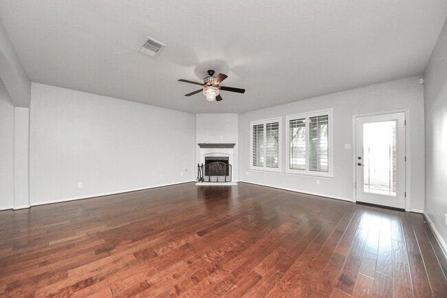 1111 Wheatfield Ct
