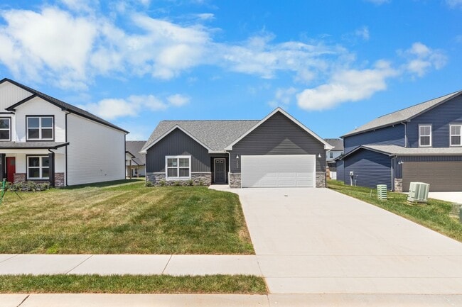 Photo - 1402 Dan Brown Dr