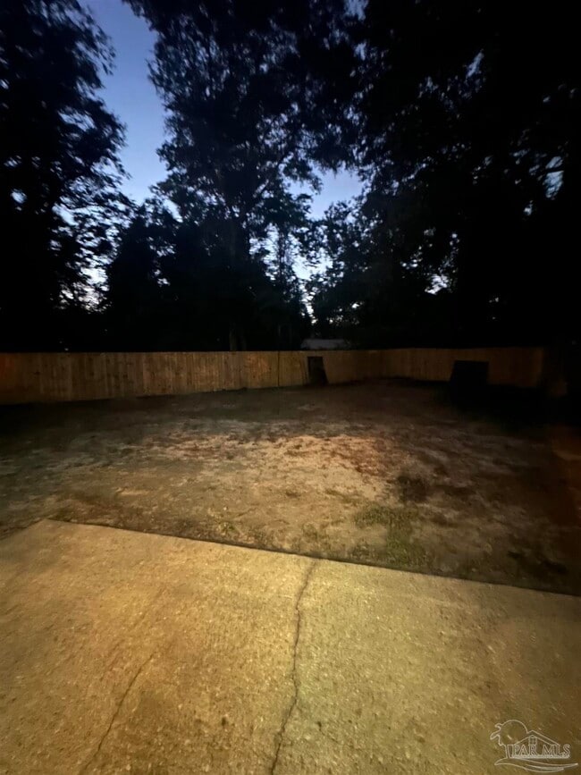 Photo - 808 Wickwood Cir