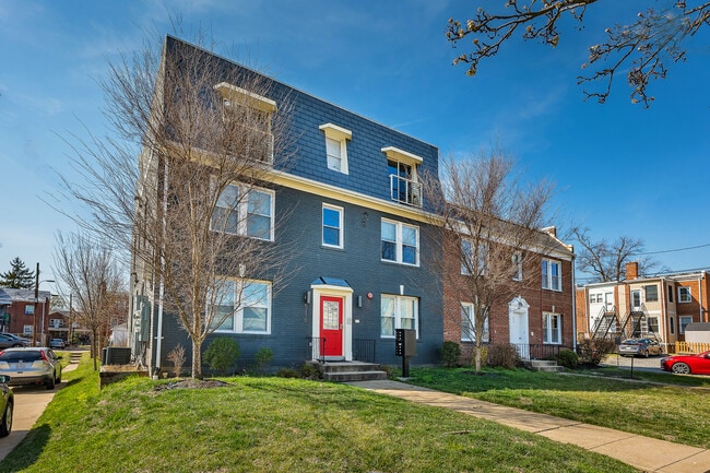 Photo - 5110 Fort Totten Dr NE Unit 5