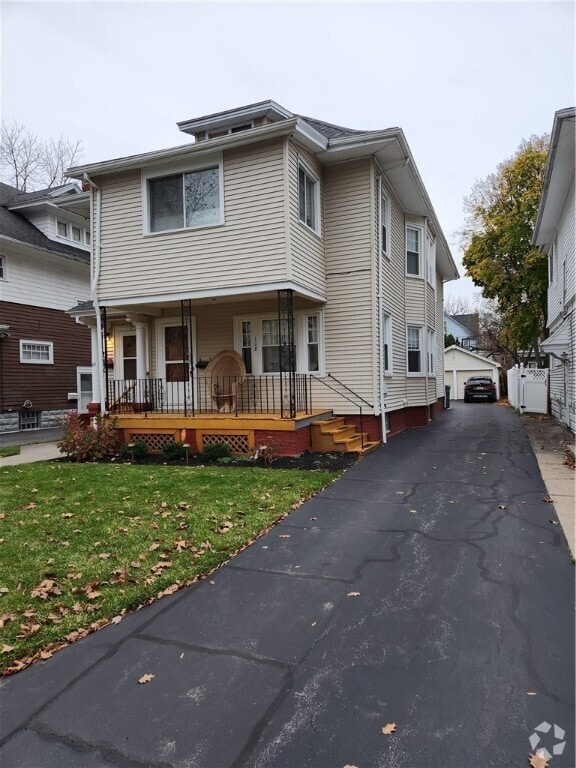 Building Photo - 110 Elmdorf Ave Rental