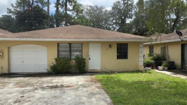 Building Photo - 1119 Goldenrod Rd Rental