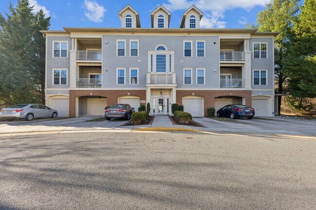 Photo - 11326 Westbrook Mill Ln Condo Unit 207