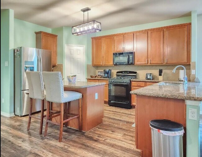 Photo - 2706 Lakecrest Way Dr