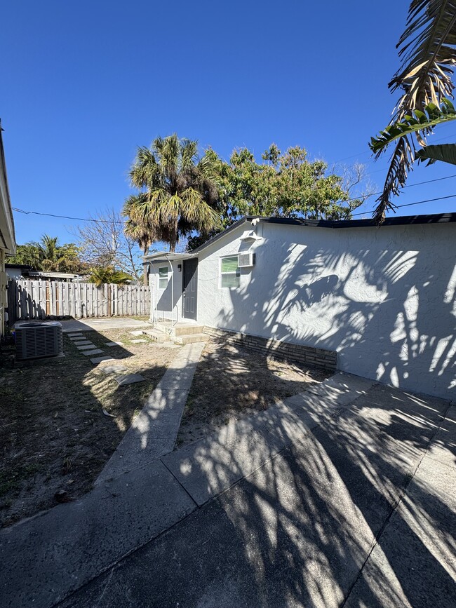 Photo - 429 45th St Unit 429