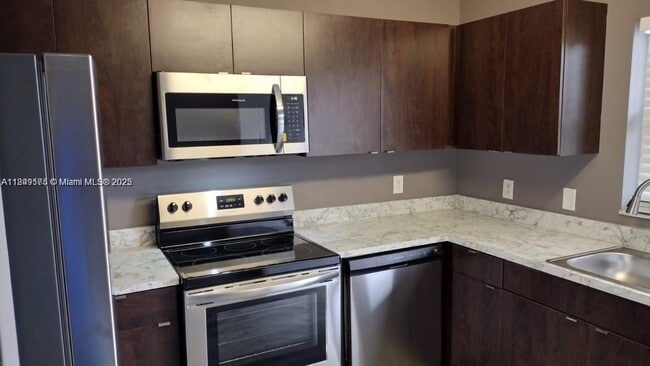 Building Photo - 617 Ixoria Ave Unit 12 Rental