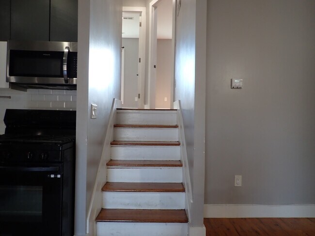 Photo - 203 Crystal St Unit 2