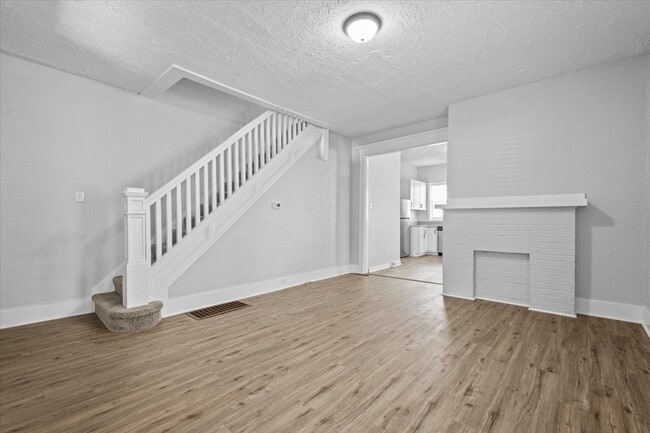 Building Photo - 401 Highfield Ave Unit 1 Rental