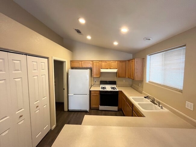 Photo - Great Single Story 3 Bedroom in the SW!