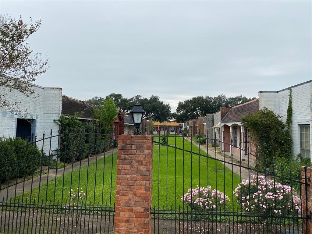 Photo - 9537 Braeburn Glen Blvd