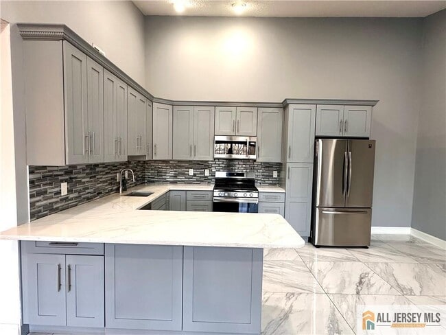 Photo - 341 Wimbeldon Ct