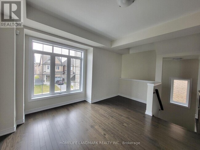 Photo - 33 Gillivary Dr