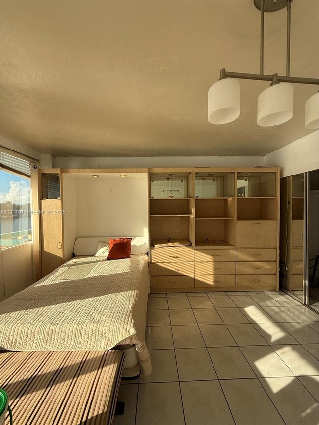 Photo - 6484 Indian Creek Dr Unit 226