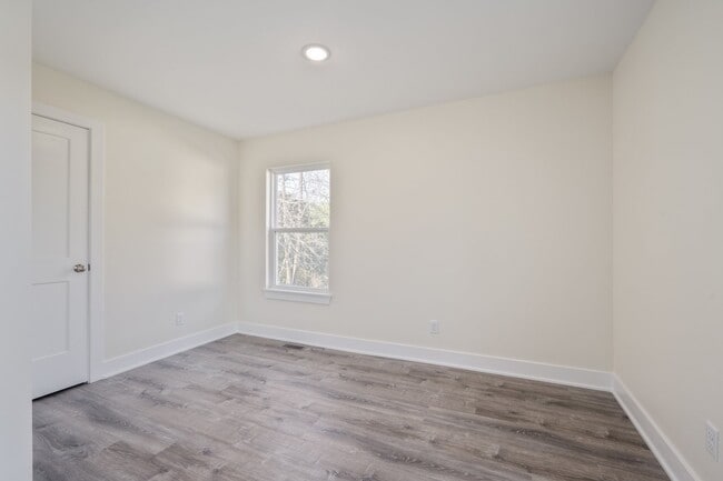 Photo - 1210 Market St