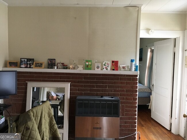 Photo - 880 Sunset Dr