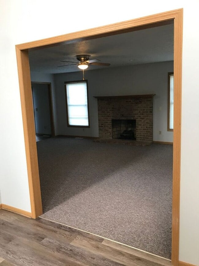 3 Bedroom Duplex North Canton Frank Rd Townhome Townhome Rental in