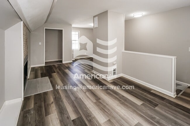 4402 Asbury Dr