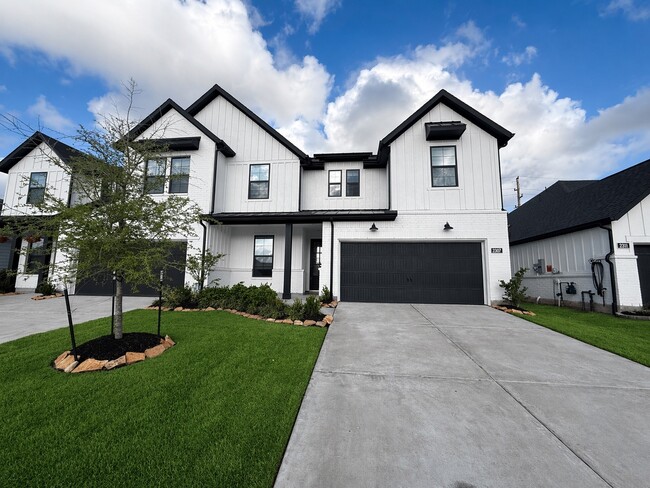 Building Photo - 2307 Birch View Ln