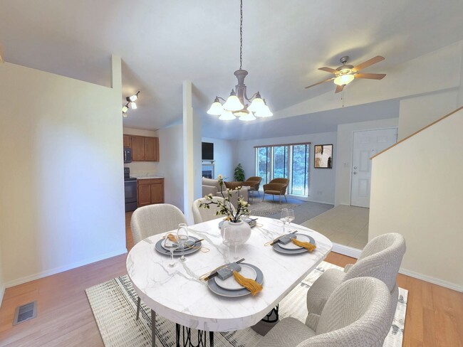 Building Photo - $2,700 - 4 Bed / 2 Bath Beautiful Home in Indian Trail