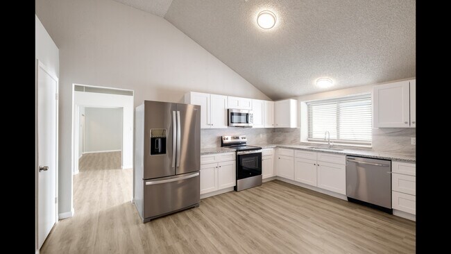 Photo - 14118 George Rd