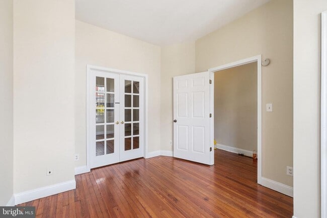 Photo - 720 Gresham Pl NW