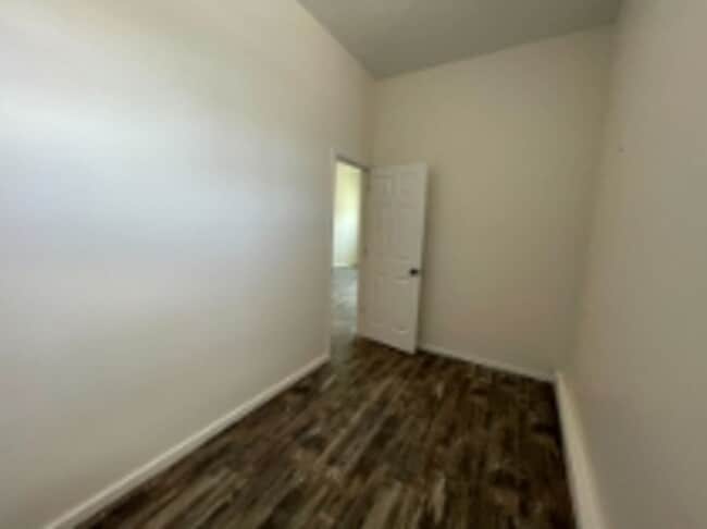 Building Photo - 34-36-36 Albany Ave Unit 1