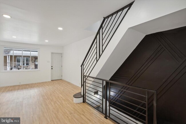 Photo - 1923 S Norwood St Townhome