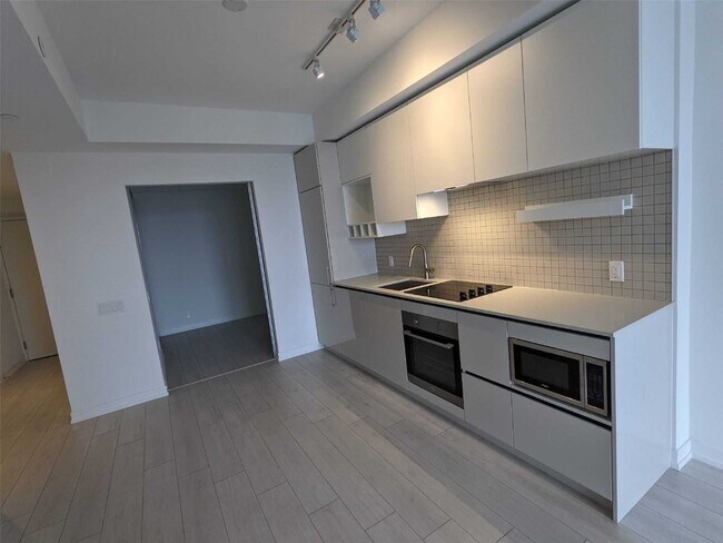 Photo - 950 Portage Pkwy Unit 609