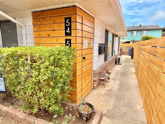 54-58 Smith Ave