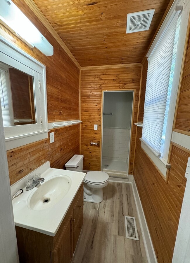 Building Photo - 511 E Jefferson Ave Unit A