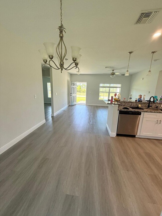 Photo - 71 Tobler Blvd NW