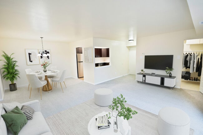 Photo - Delaire Landing