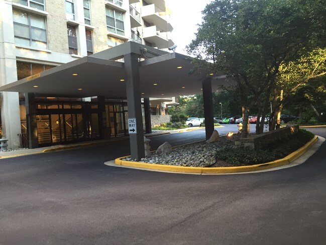 Photo - 9039 Sligo Creek Pkwy Unit Parkside 811