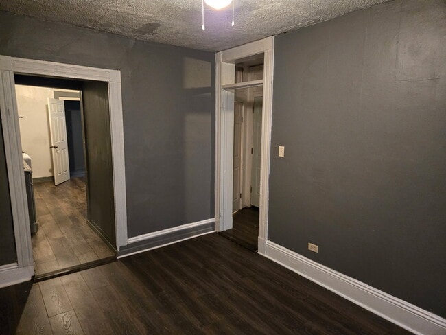 Photo - 10508 S Maryland Ave Unit Quiet Commy