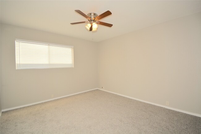 Photo - 2121 Fountain View Dr Unit 18