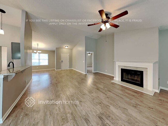 Photo - 428 Crested View Dr