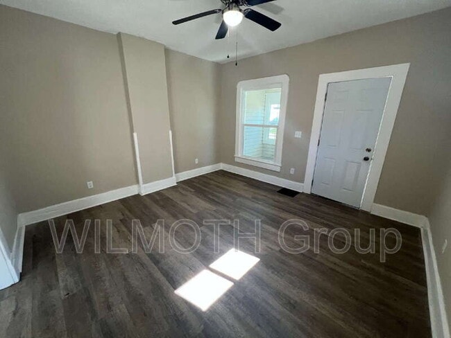 Photo - 3236 Graceland Ave