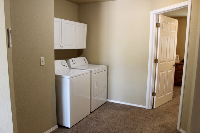 Photo - Penn Place Apartments