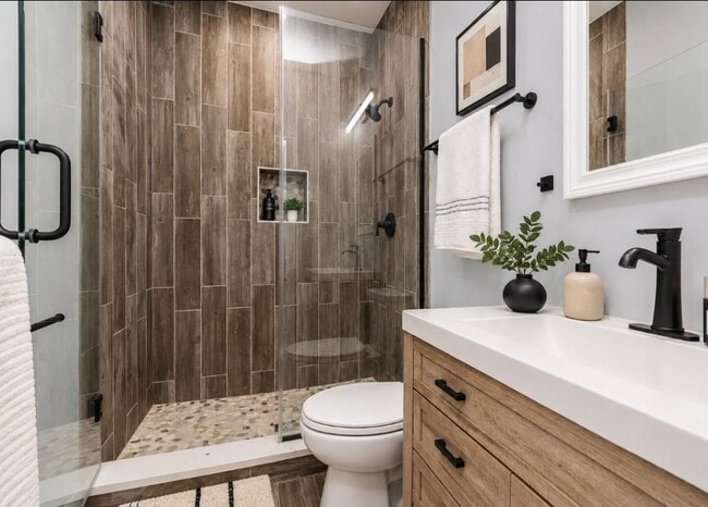 Photo - 6334 S Langley Ave Unidad 3