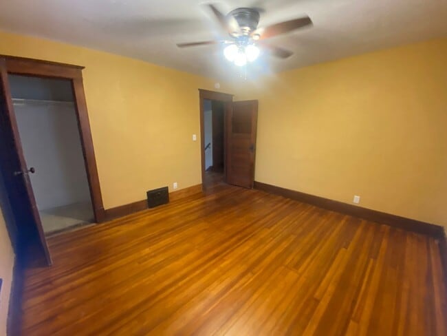 Photo - Sharp 2BR Davenport House