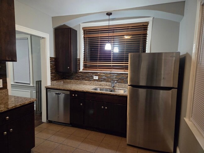 Photo - 5653 N Spaulding Ave Unit 2E