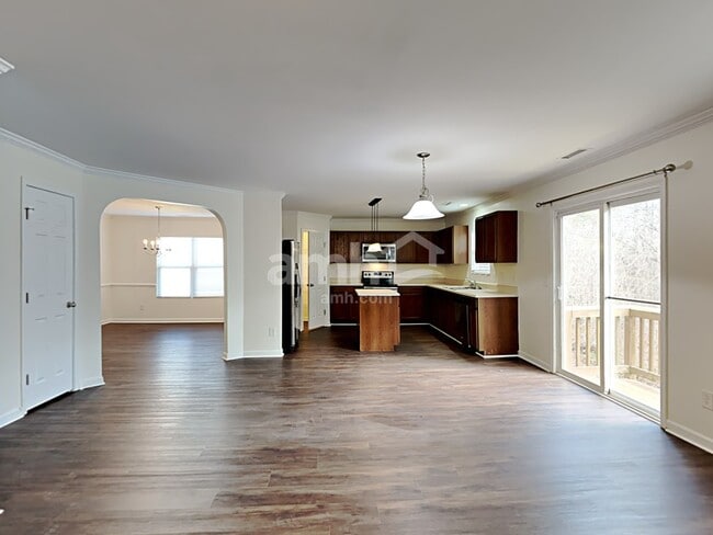 Photo - 250 Farrington Dr