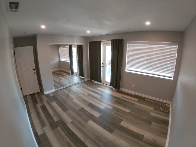 Photo - 17350 Pinnell St Unidad A