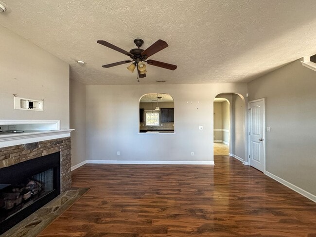 Photo - Beautiful 5 Bed 2.5 Bath Home with Main Level Primary Bedroom