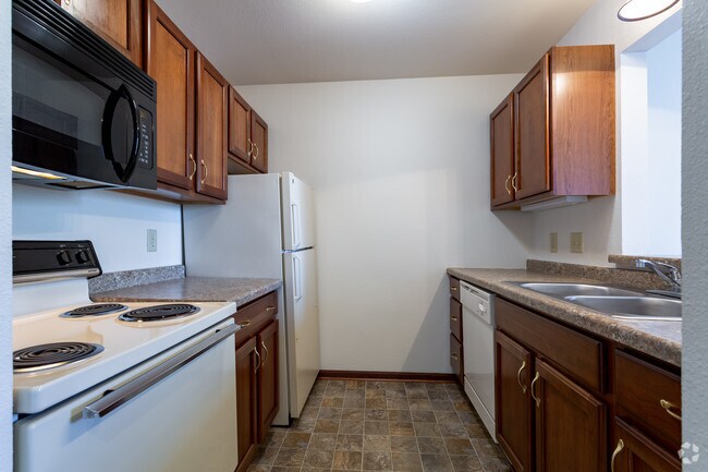 2BR, 1BA