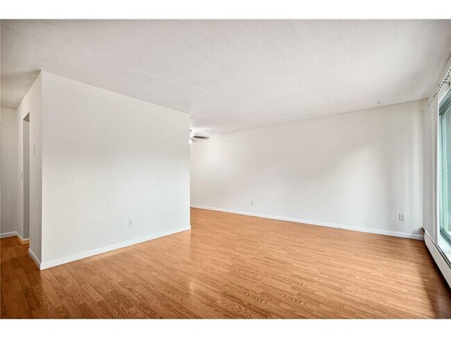 Photo - 5315 Minnehaha Ave Unidad 101