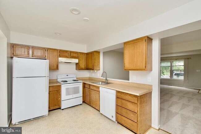 Photo - 6643 Medinah Ln