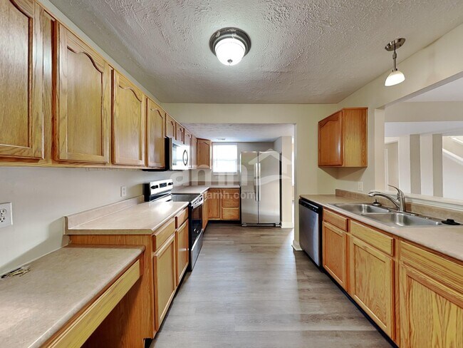 Photo - 18097 Kinder Oak Dr